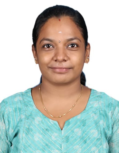  Dr.Nivetha R