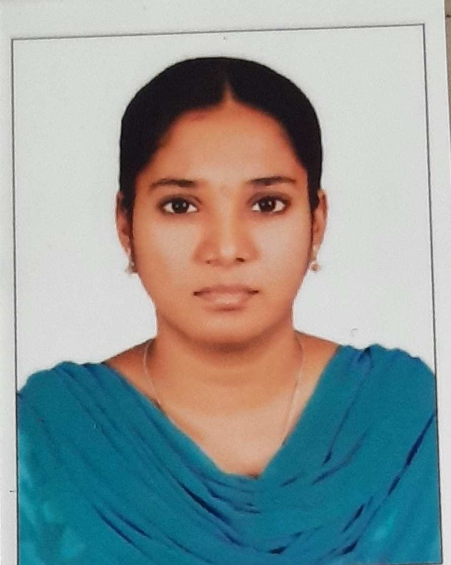 Dr.Nivethaa V S