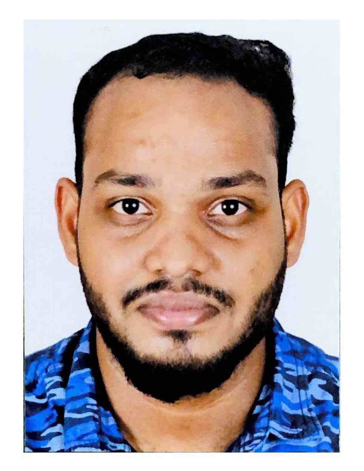 Dr.Vairamuthu Raju M R