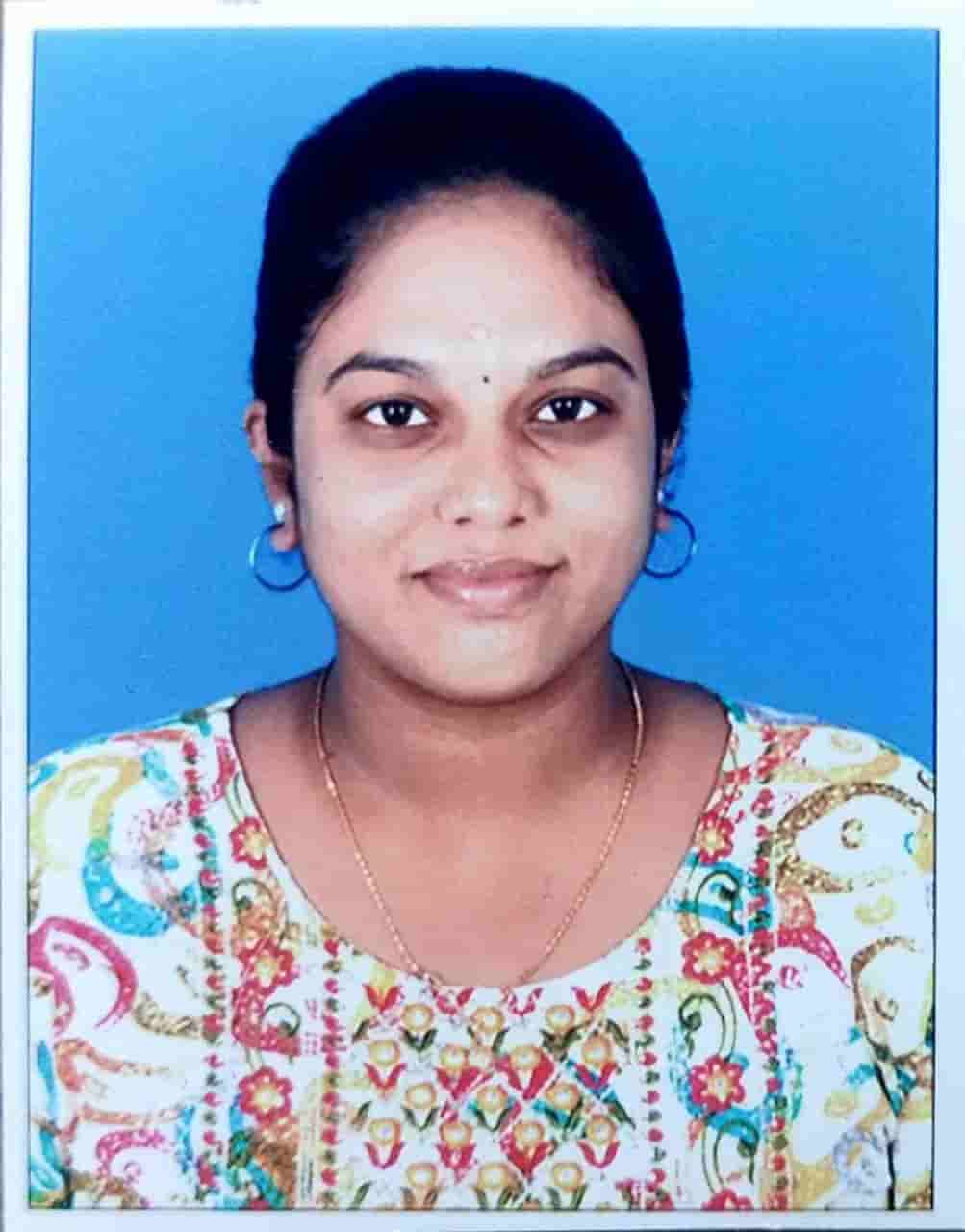 Dr.Vairamuthu Raju M R